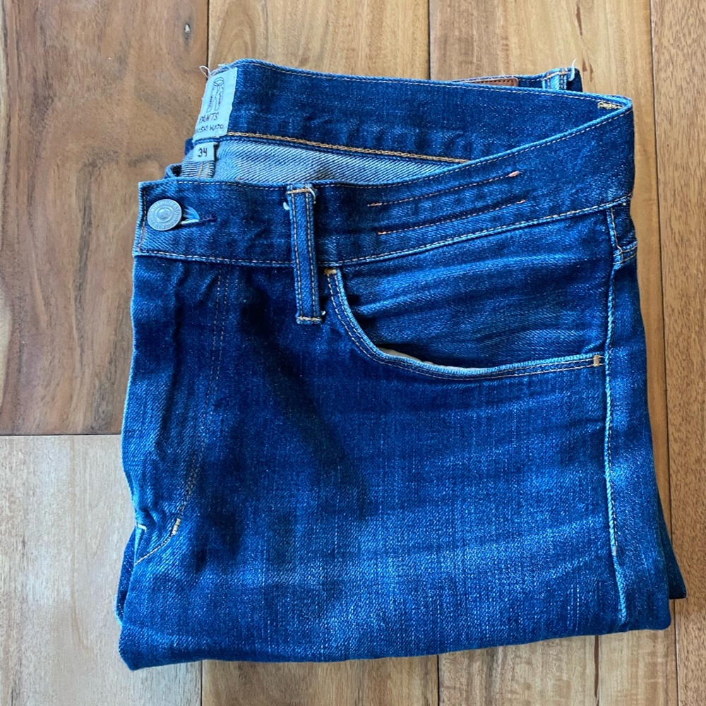 Men's Designer Blue Jeans unworn brand new without tag
